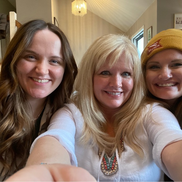 Meet your Posher, Tammara - Picture 2 of 5